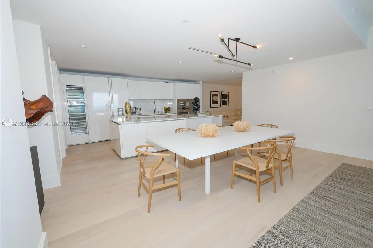 10201 Collins Ave # 2006, Bal Harbour FL 33154