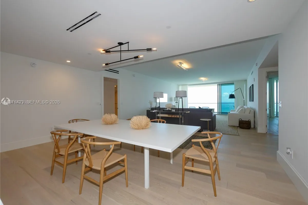 10201 Collins Ave # 2006, Bal Harbour FL 33154