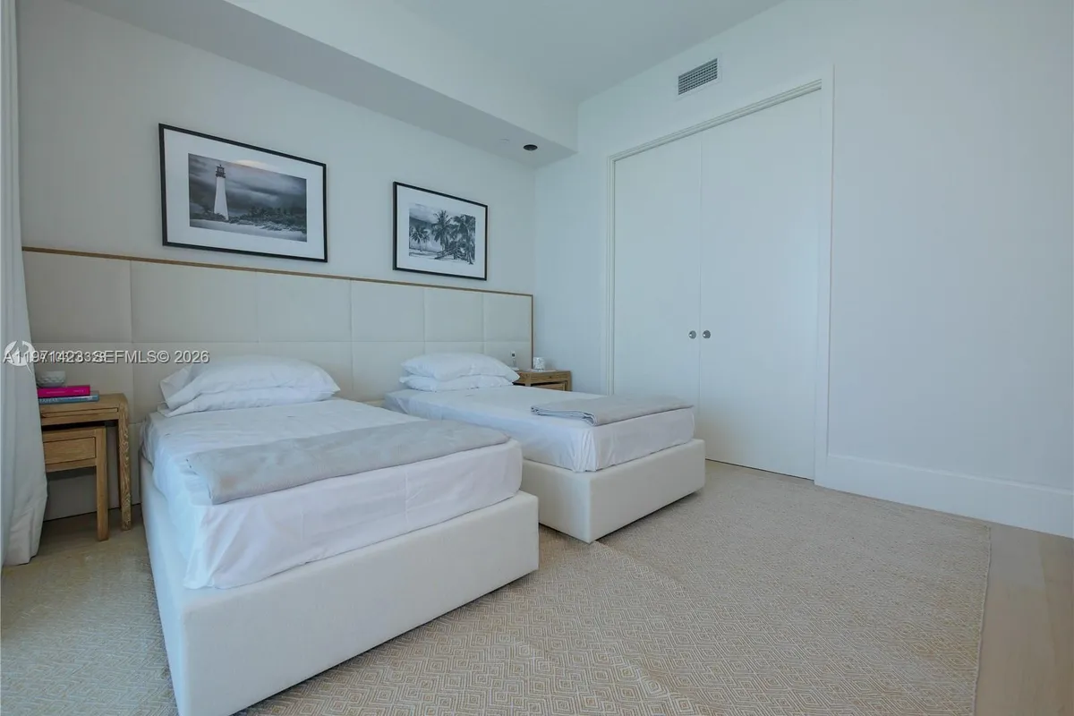 10201 Collins Ave # 2006, Bal Harbour FL 33154