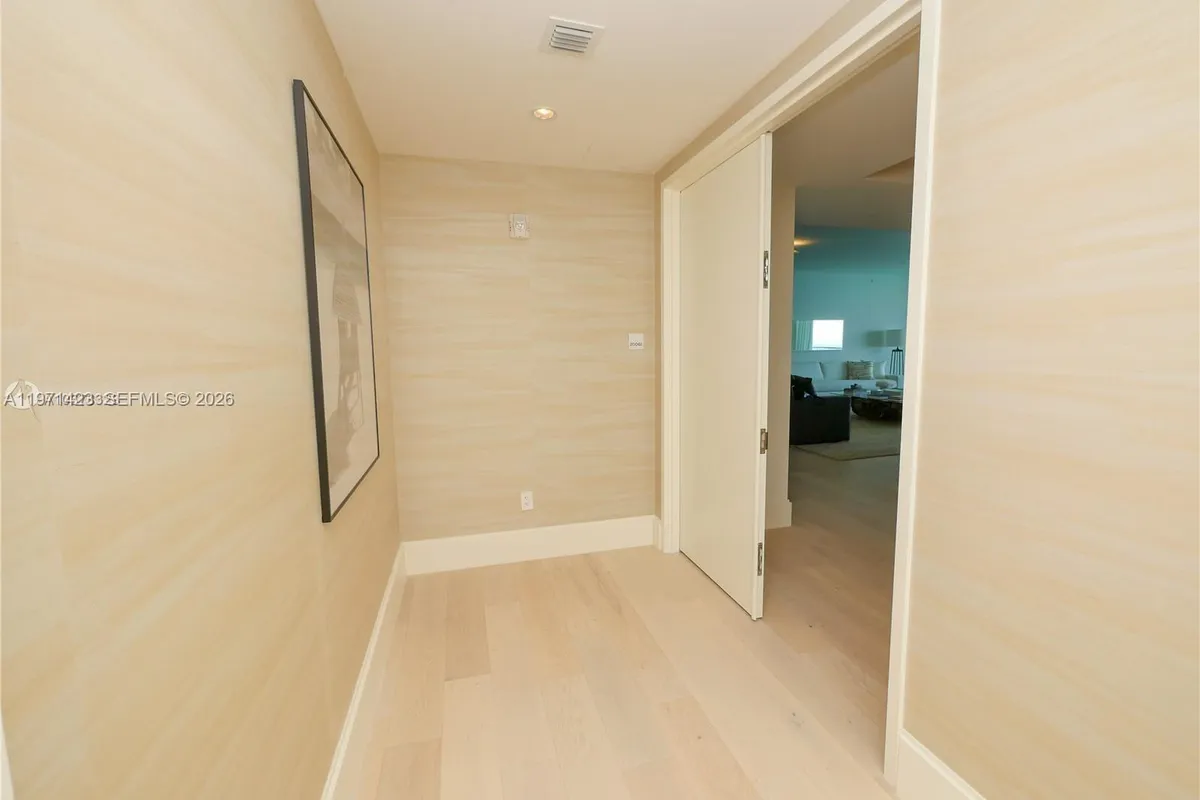 10201 Collins Ave # 2006, Bal Harbour FL 33154