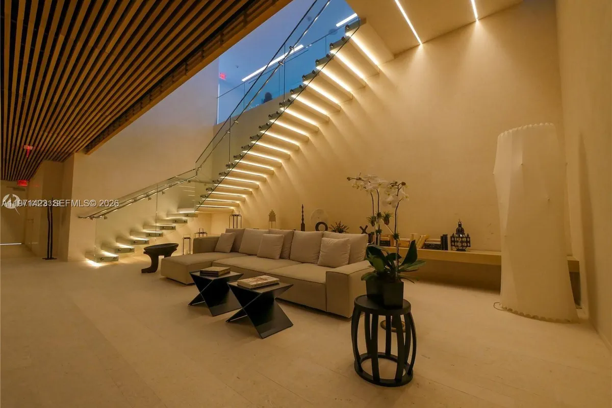 10201 Collins Ave # 2006, Bal Harbour FL 33154