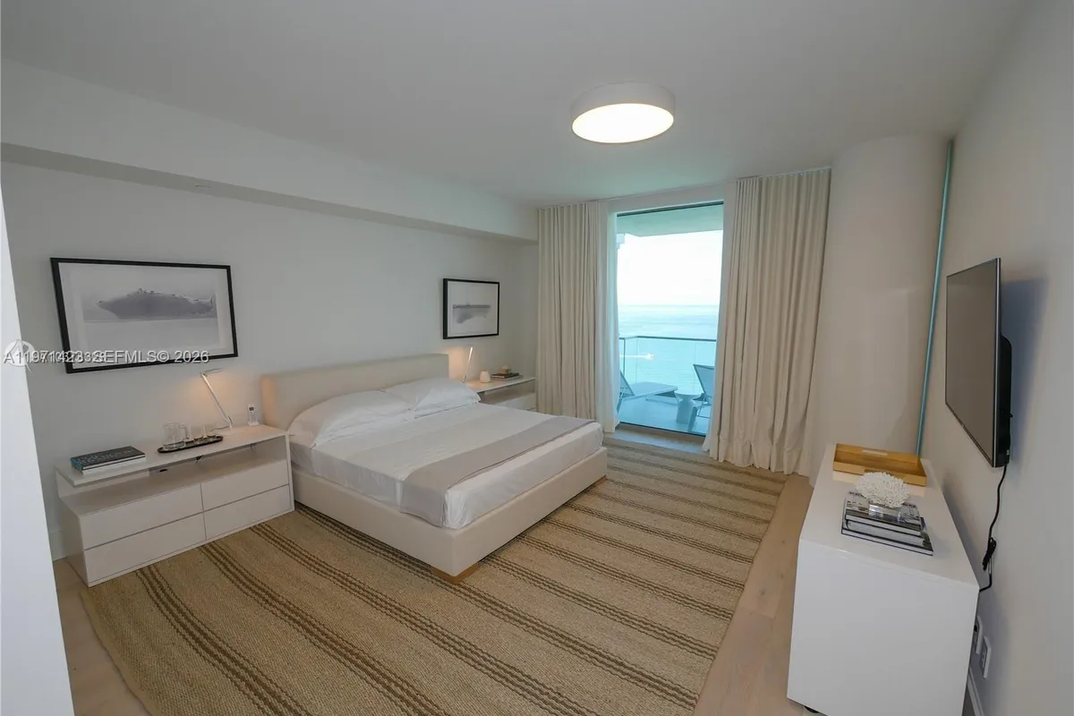 10201 Collins Ave # 2006, Bal Harbour FL 33154