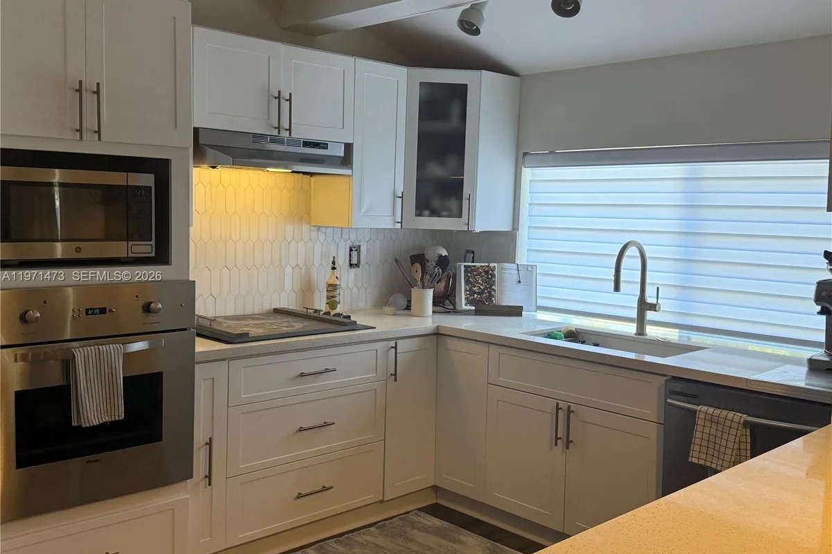 11155 NW 27th Pl, Sunrise FL 33322