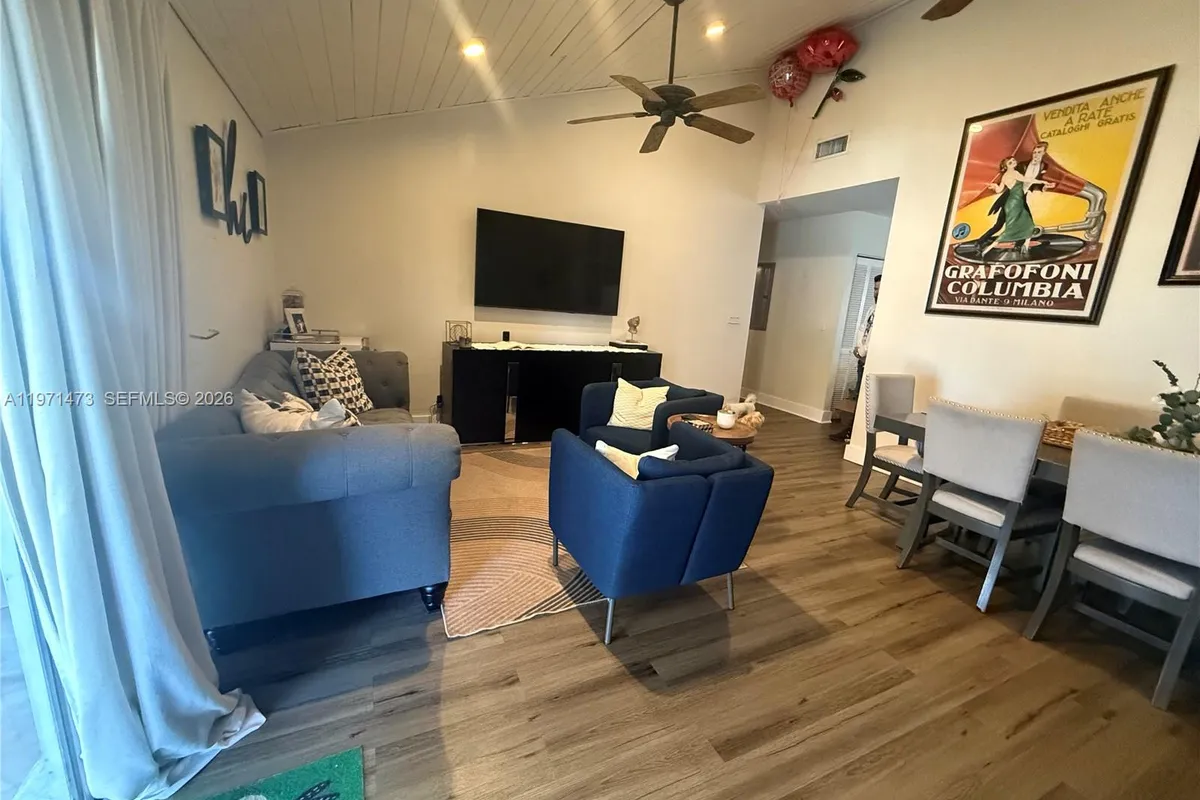 11155 NW 27th Pl, Sunrise FL 33322