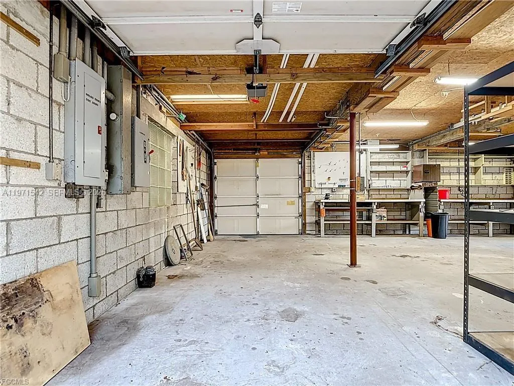 1071 Schooner Lane, Moore Haven FL 33471