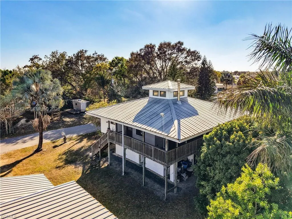 1071 Schooner Lane, Moore Haven FL 33471