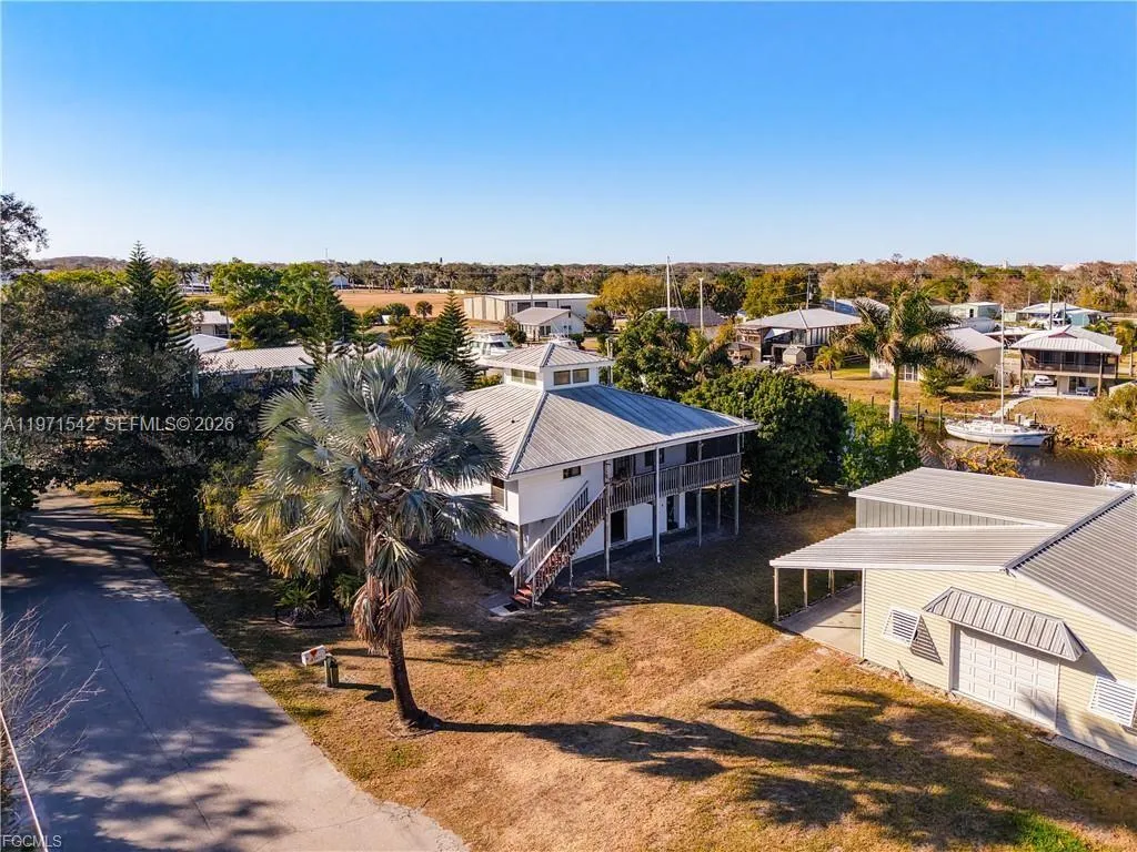 1071 Schooner Lane, Moore Haven FL 33471