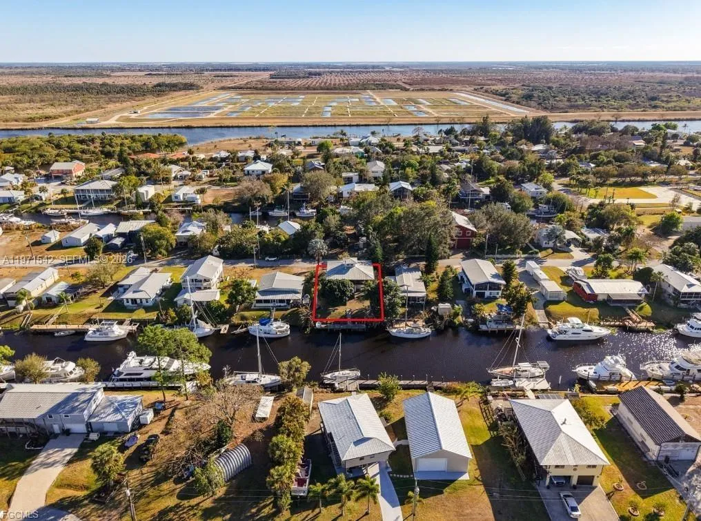 1071 Schooner Lane, Moore Haven FL 33471