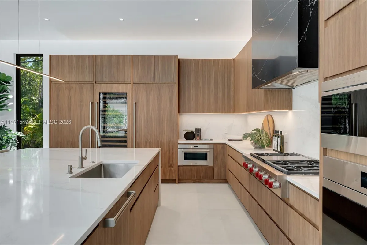 6730 SW 115th St, Pinecrest FL 33156