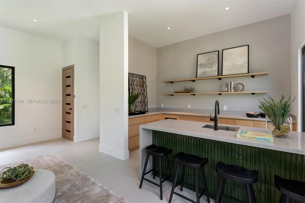 6730 SW 115th St, Pinecrest FL 33156