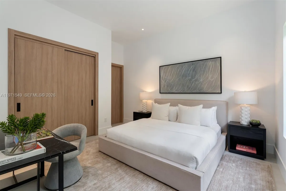 6730 SW 115th St, Pinecrest FL 33156