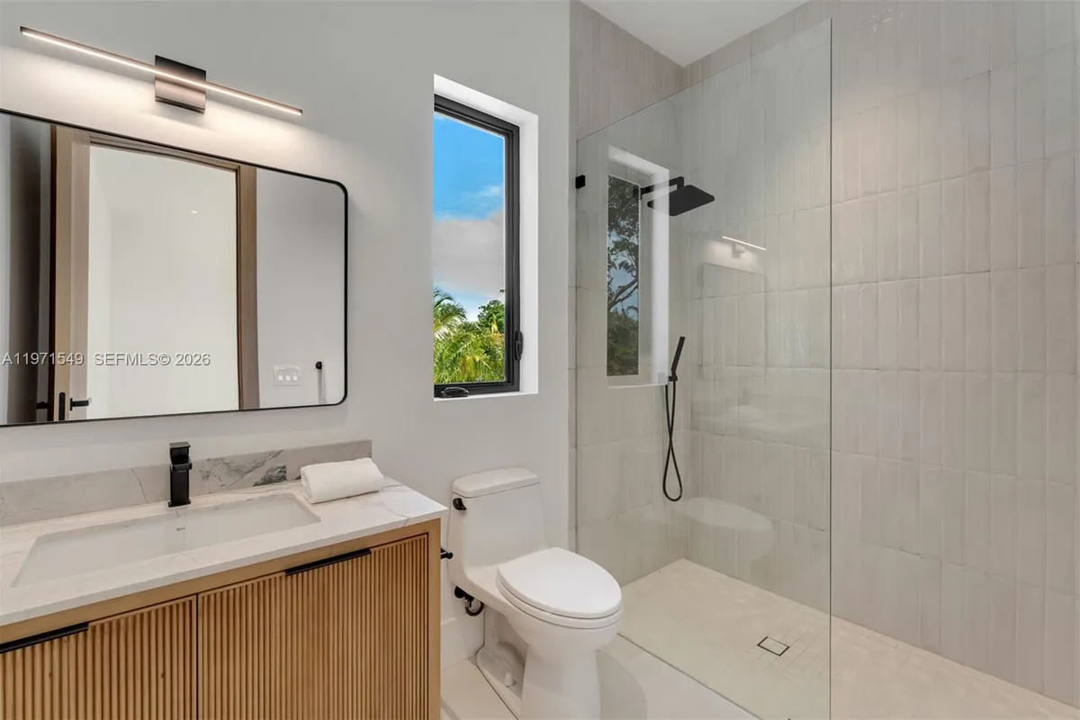 6730 SW 115th St, Pinecrest FL 33156