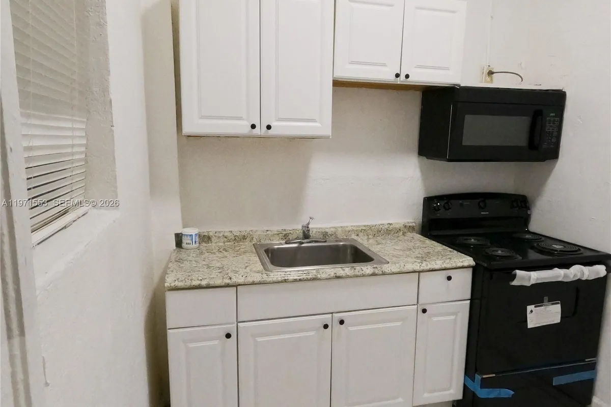 1120 NW 64th St Side, Miami FL 33150