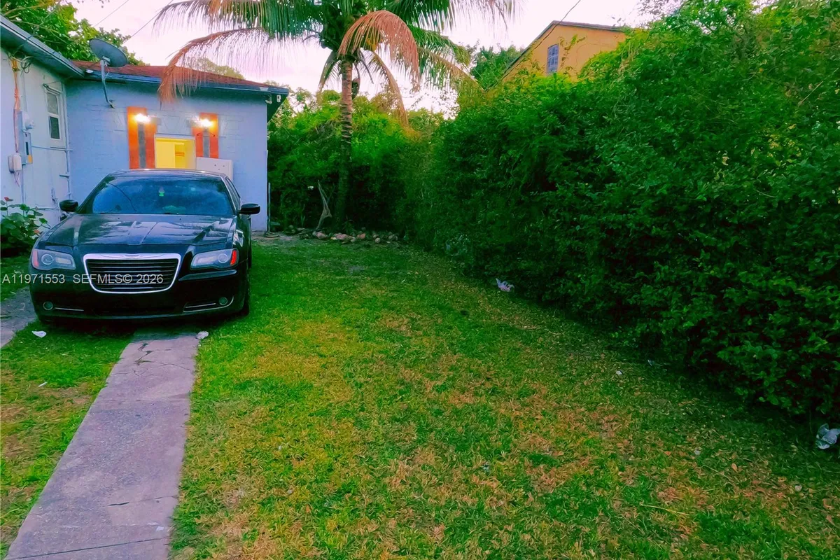 1120 NW 64th St Side, Miami FL 33150