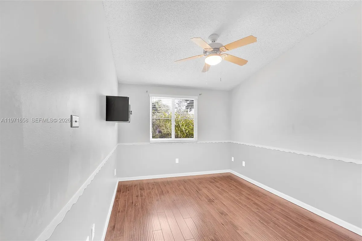 9840 NW 19th Pl, Sunrise FL 33322