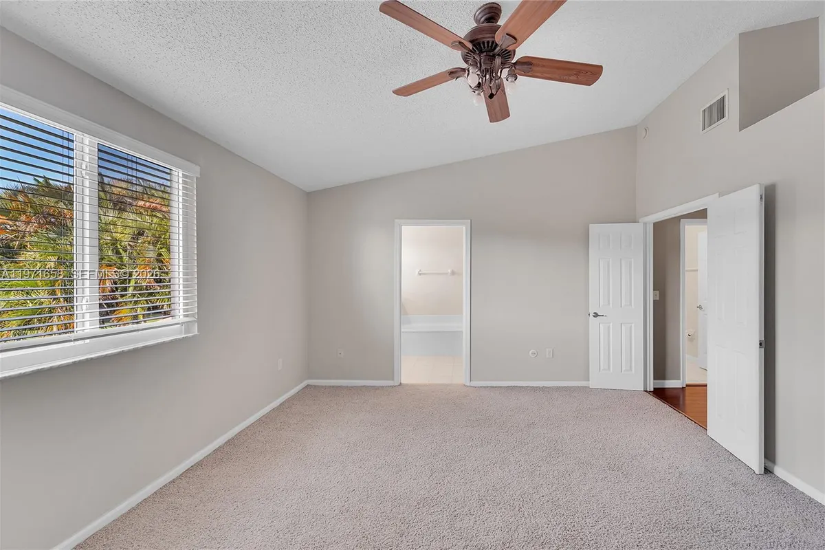 9840 NW 19th Pl, Sunrise FL 33322