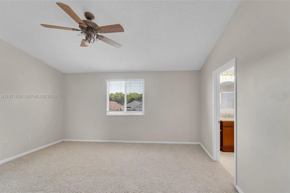 9840 NW 19th Pl, Sunrise FL 33322