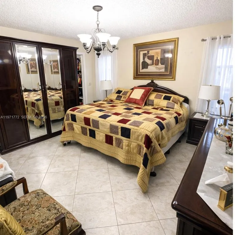 11827 NW 39th St, Sunrise FL 33323