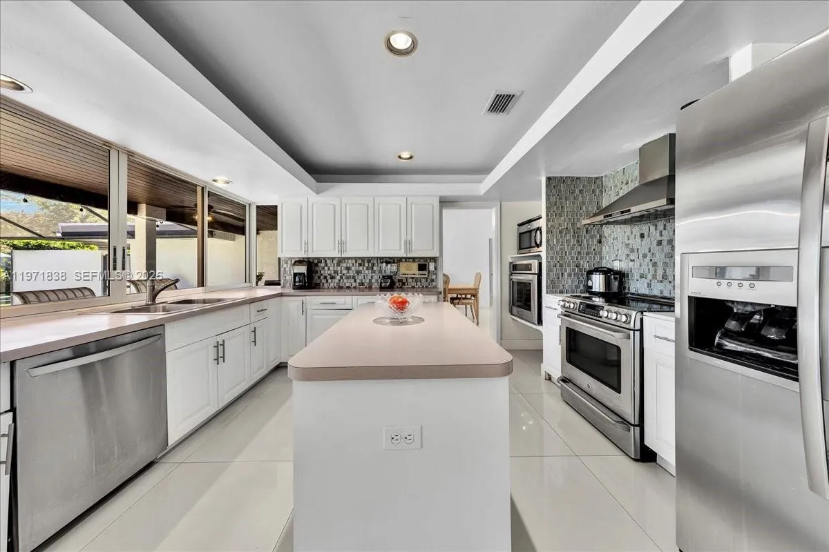 17143 SW 79th Pl, Palmetto Bay FL 33157