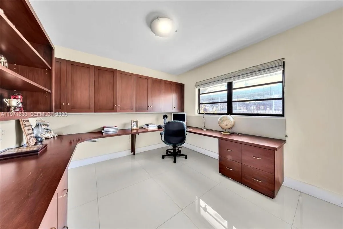 17143 SW 79th Pl, Palmetto Bay FL 33157