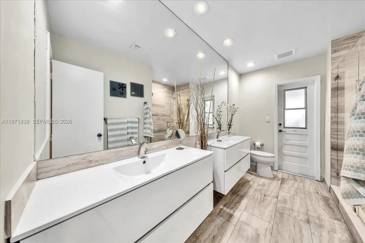 17143 SW 79th Pl, Palmetto Bay FL 33157