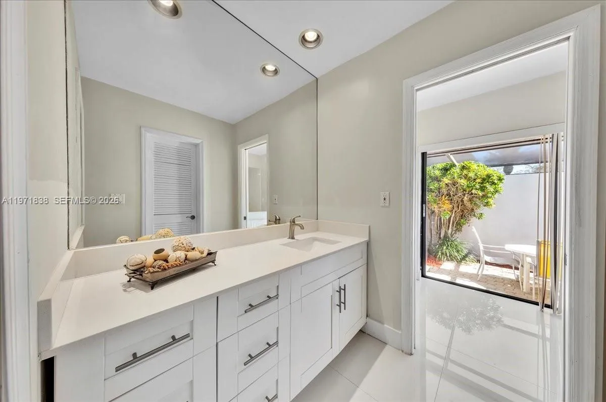 17143 SW 79th Pl, Palmetto Bay FL 33157