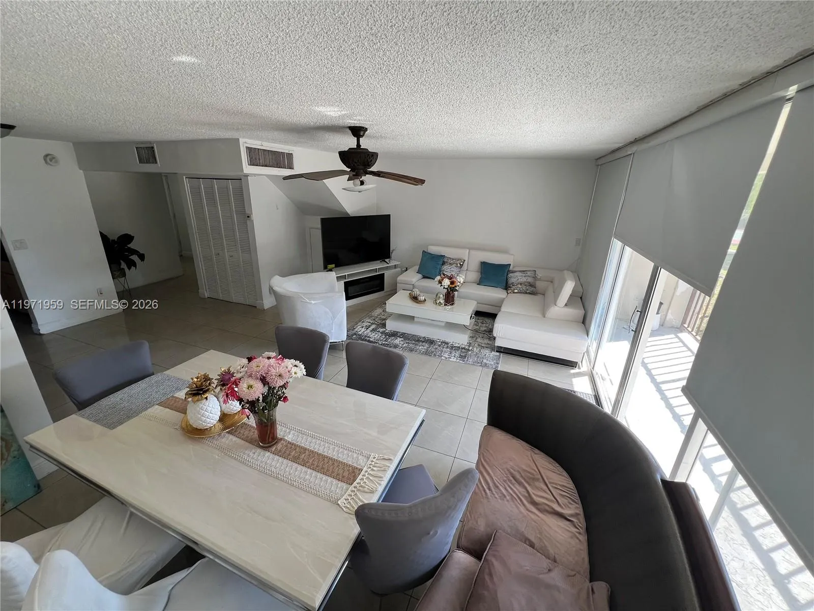 9240 Fontainebleau Blvd # 207, Miami FL 33172