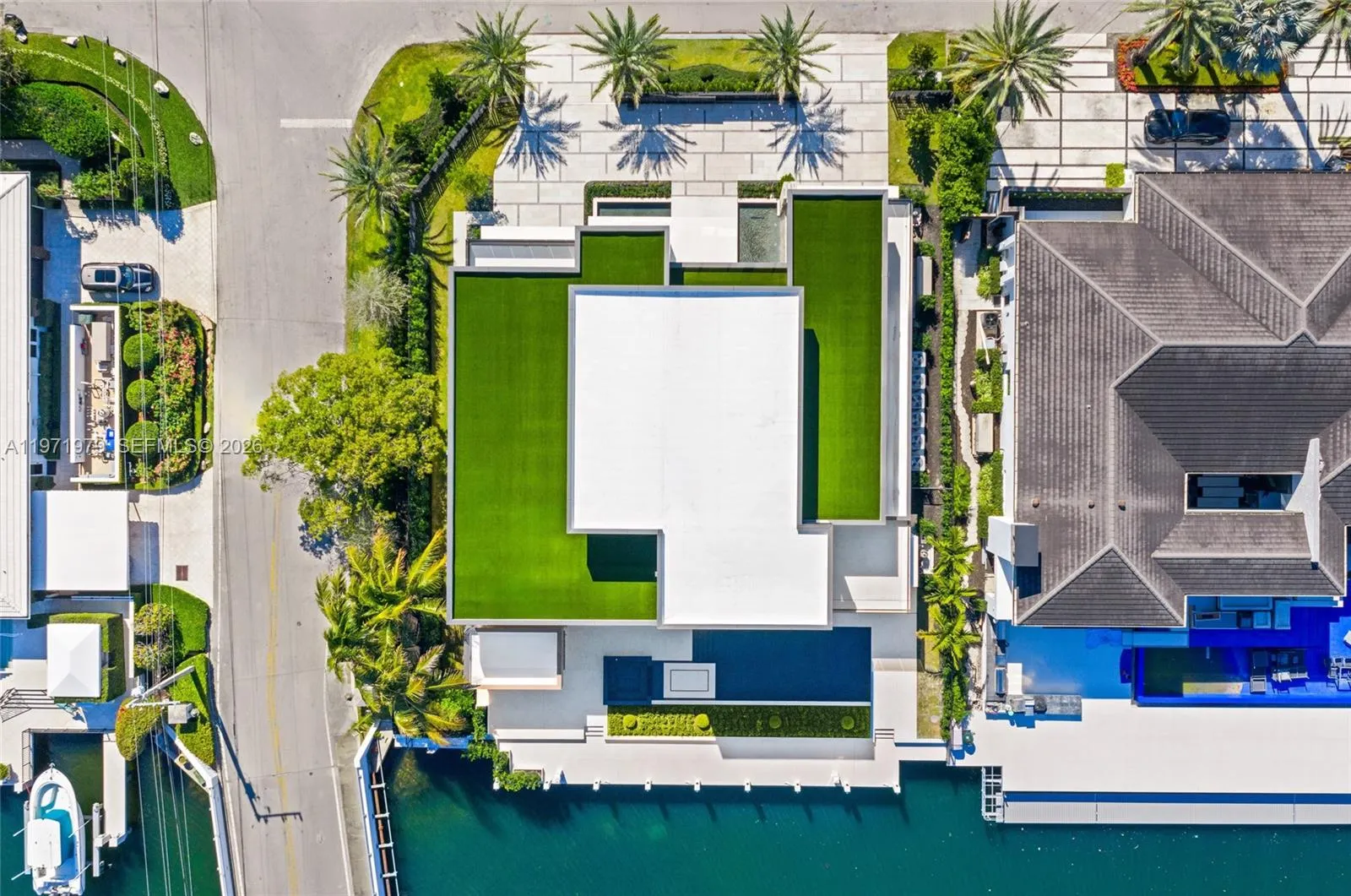 23 Isla Bahia Dr, Fort Lauderdale FL 33316