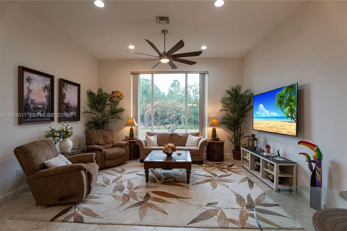 6918 SE Sleepy Hollow Ln, Stuart FL 34997