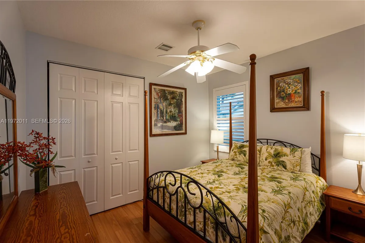 6918 SE Sleepy Hollow Ln, Stuart FL 34997