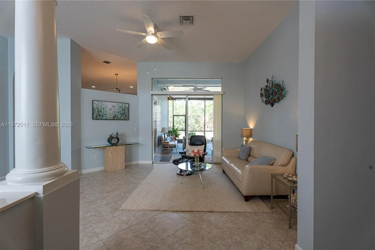 6918 SE Sleepy Hollow Ln, Stuart FL 34997