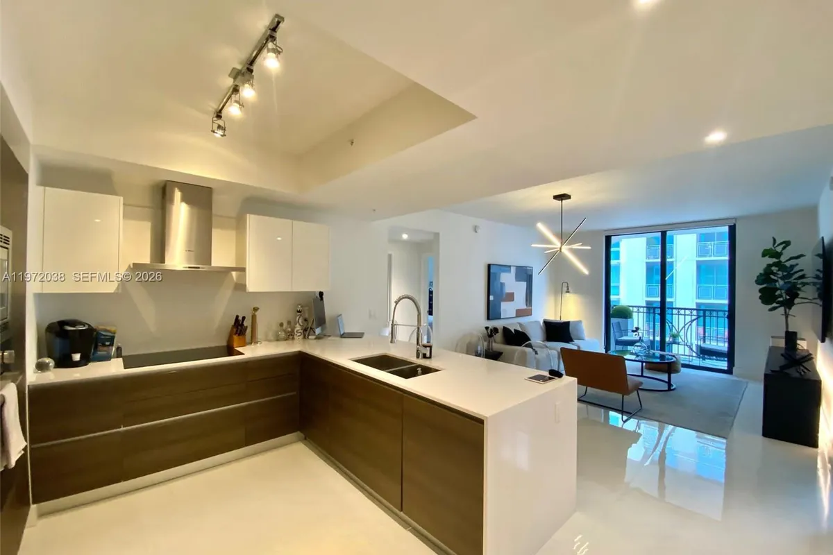 301 Altara Ave # 701, Coral Gables FL 33146