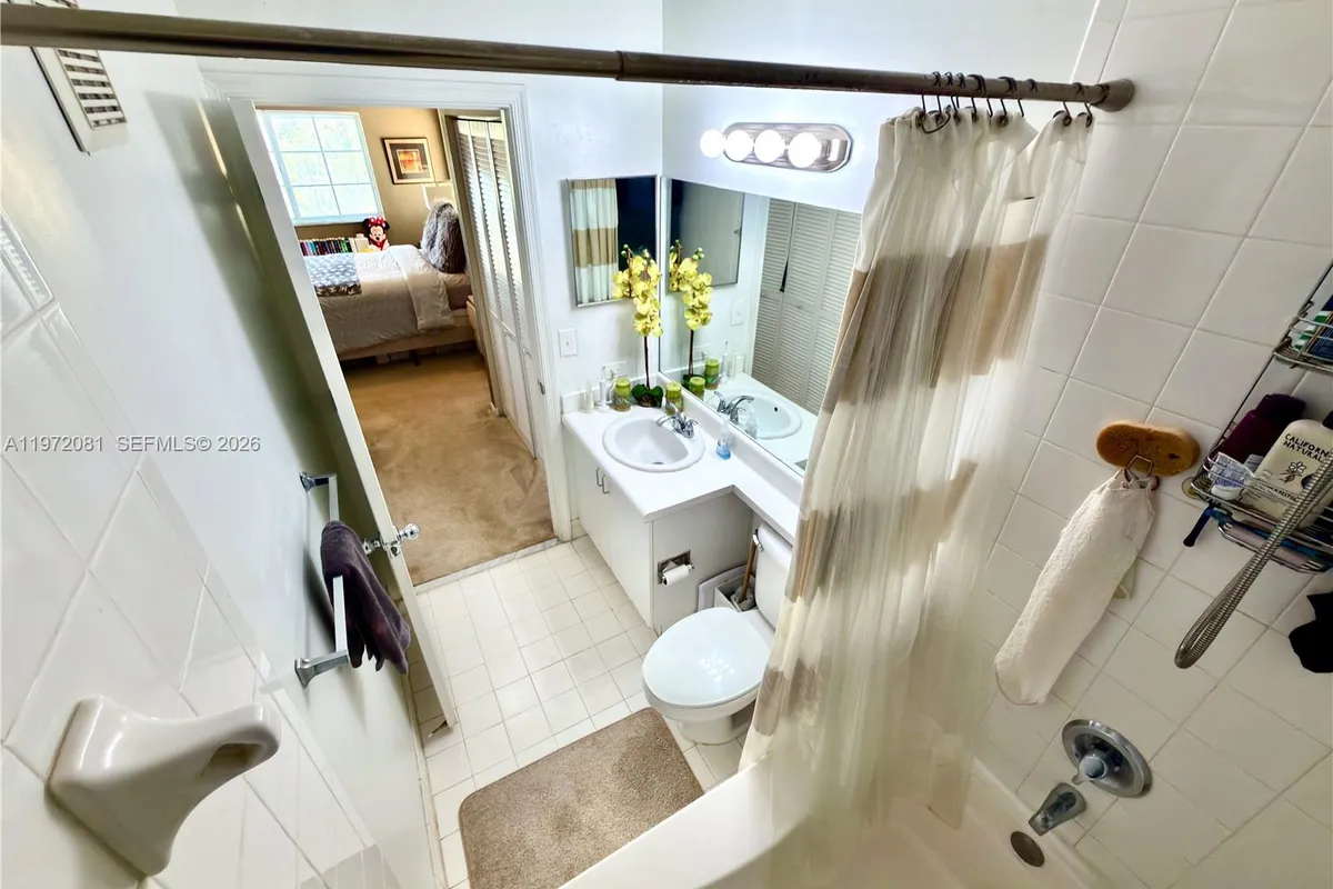 4848 N State Road 7 # 4303, Coconut Creek FL 33073