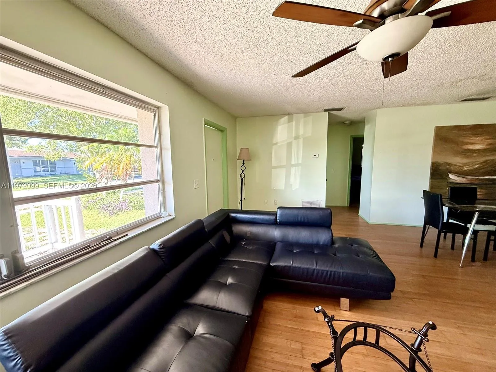 11460 NW 37th St, Sunrise FL 33323