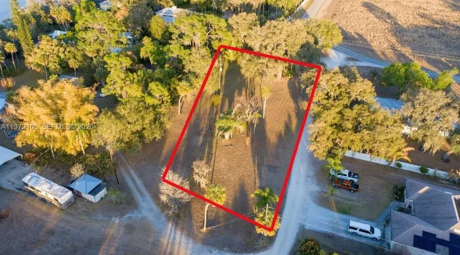 2014 Ft Denaud Rd, La Belle FL 33935