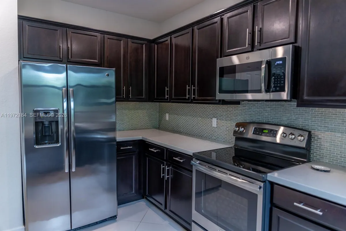 3993 S Allerdale Pl, Coconut Creek FL 33073