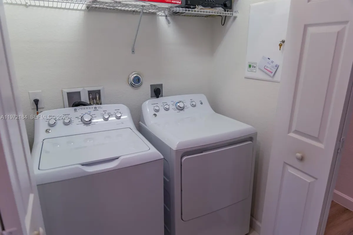 3993 S Allerdale Pl, Coconut Creek FL 33073