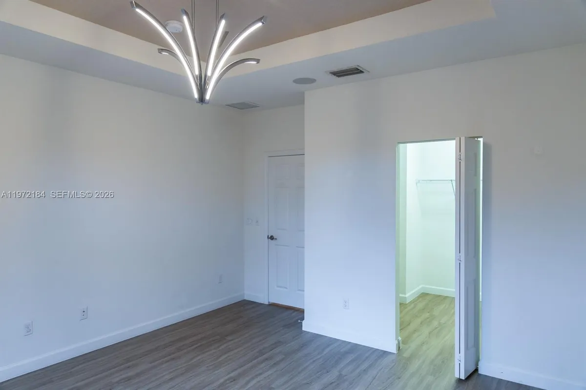 3993 S Allerdale Pl, Coconut Creek FL 33073