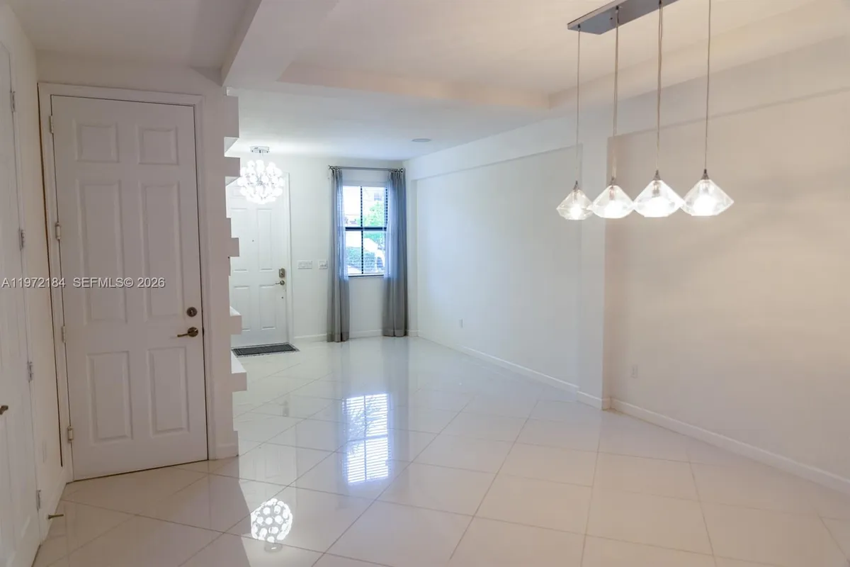 3993 S Allerdale Pl, Coconut Creek FL 33073