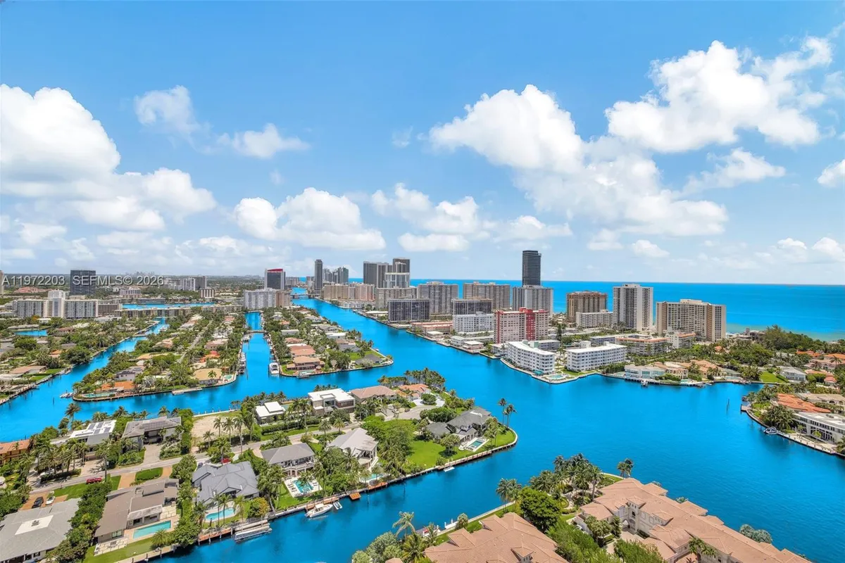 21200 Point Pl, Aventura FL 33180