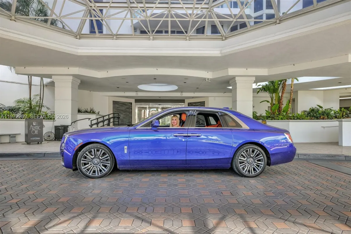 21200 Point Pl, Aventura FL 33180