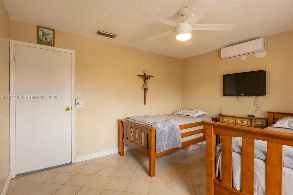 11901 NW 31st Pl, Sunrise FL 33323