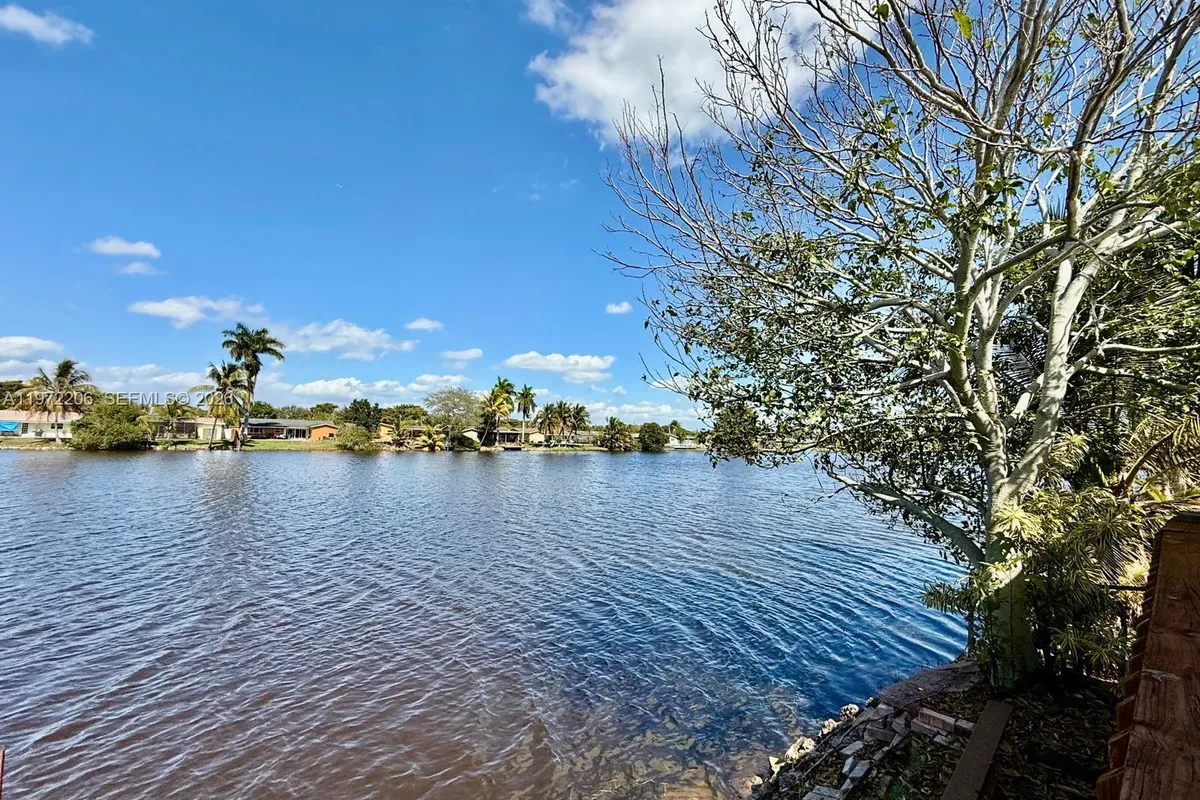 11901 NW 31st Pl, Sunrise FL 33323