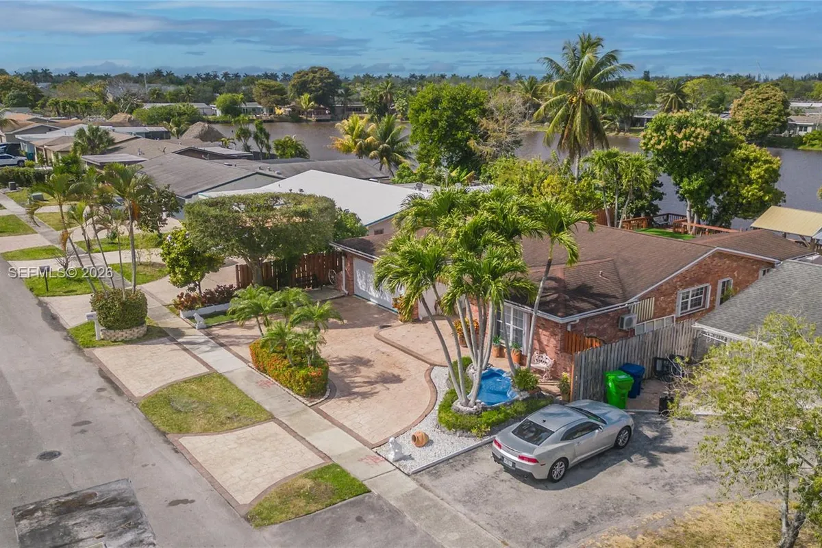 11901 NW 31st Pl, Sunrise FL 33323