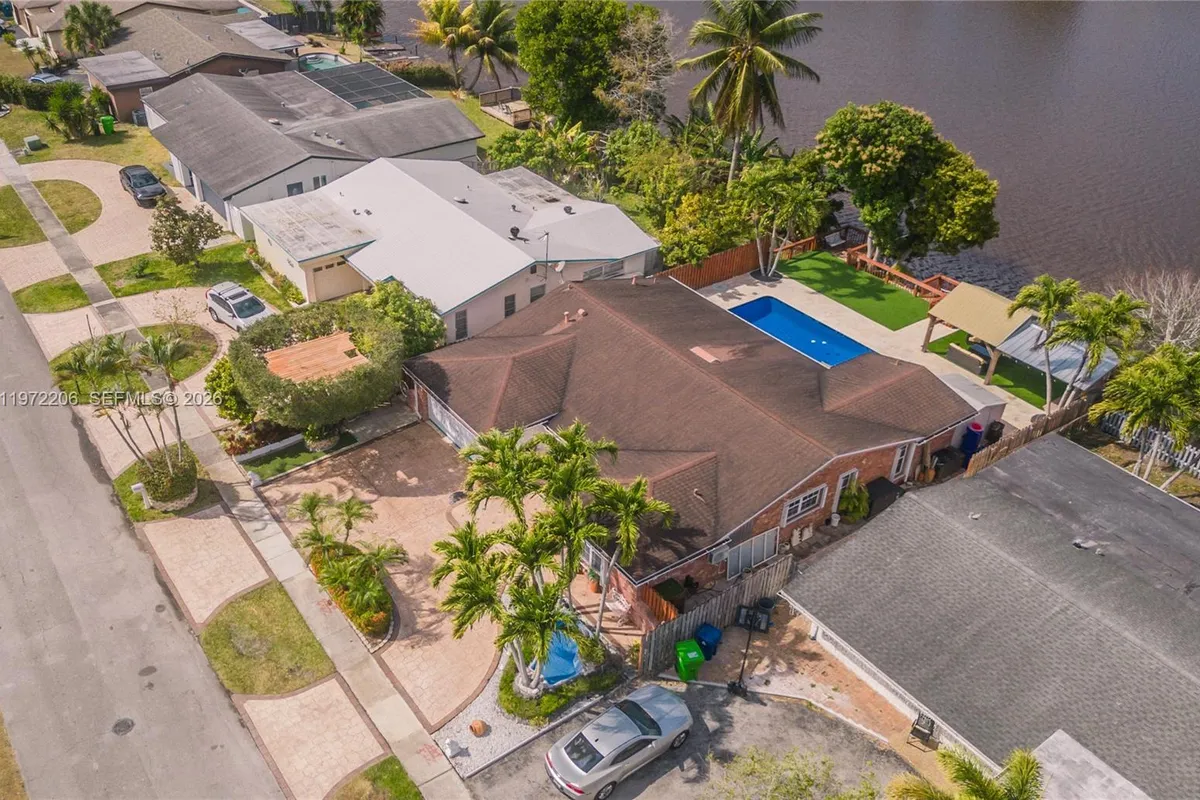 11901 NW 31st Pl, Sunrise FL 33323