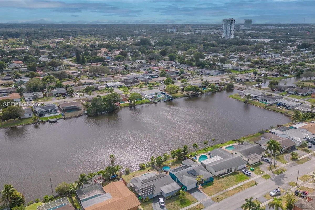 11901 NW 31st Pl, Sunrise FL 33323