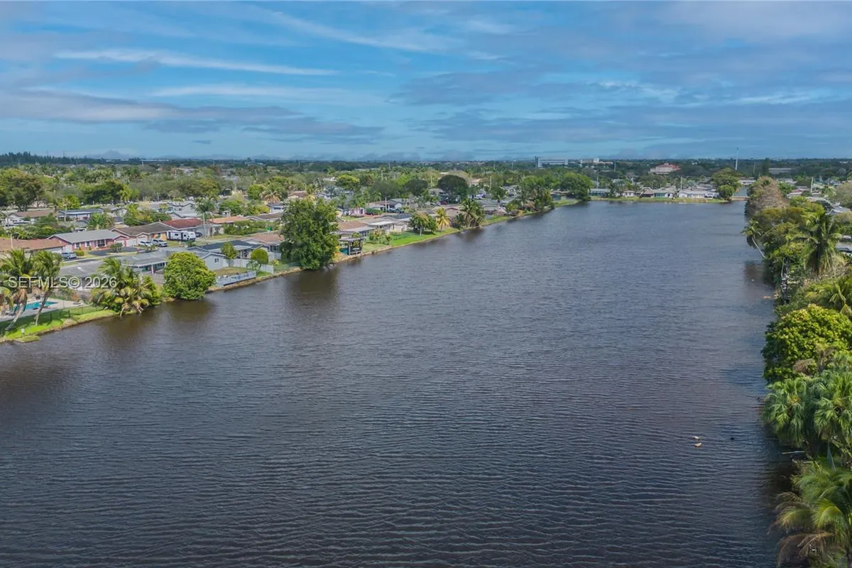 11901 NW 31st Pl, Sunrise FL 33323