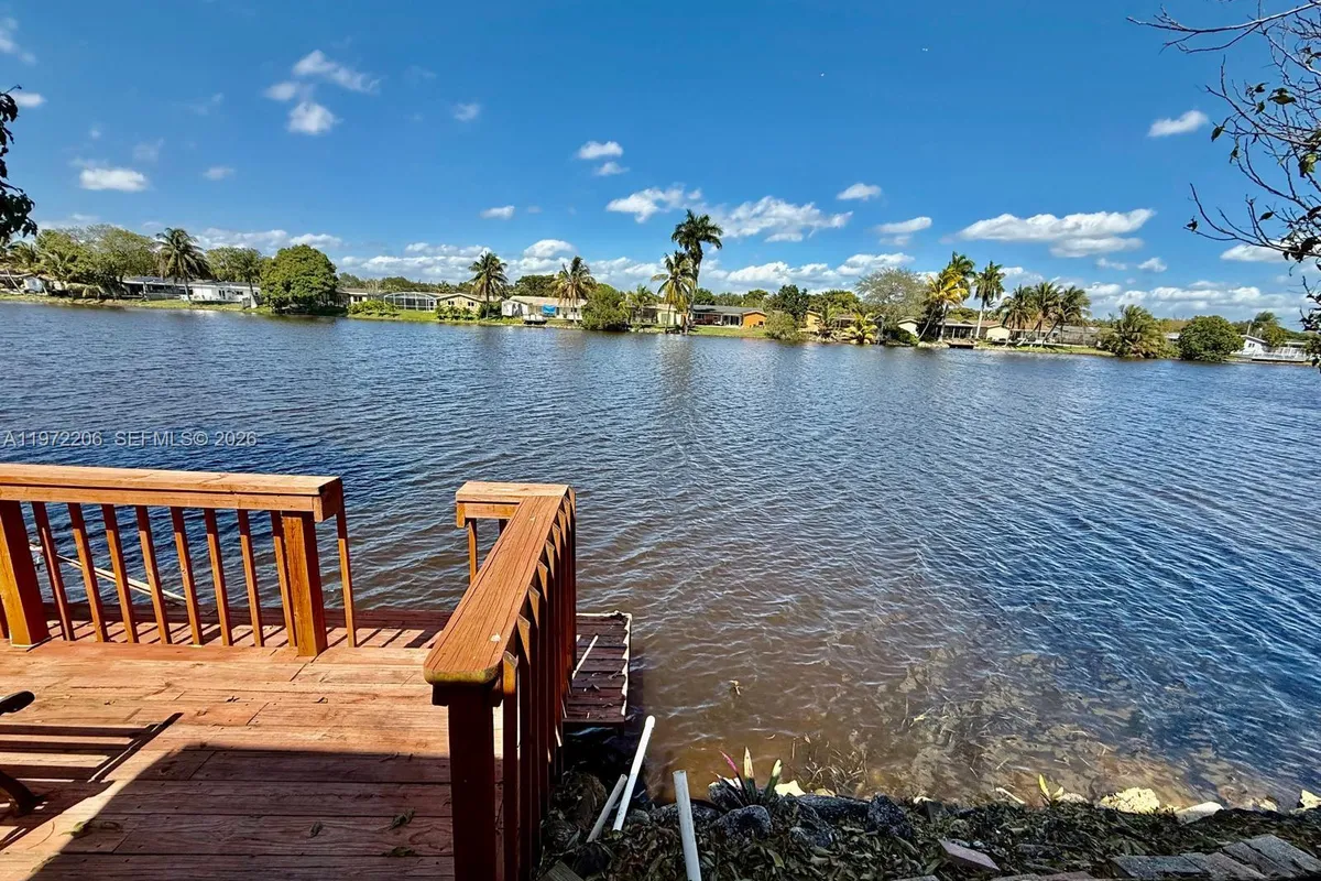 11901 NW 31st Pl, Sunrise FL 33323