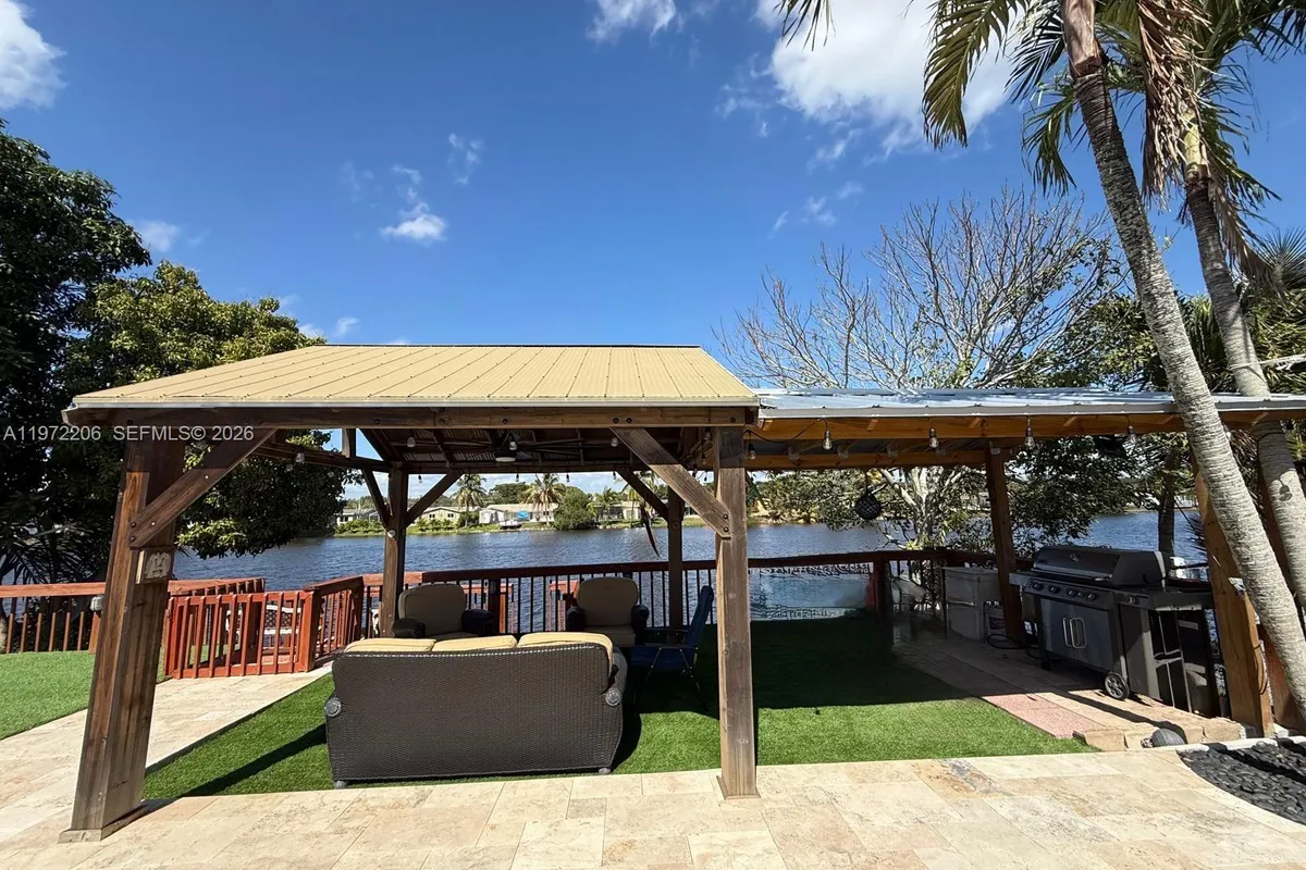 11901 NW 31st Pl, Sunrise FL 33323