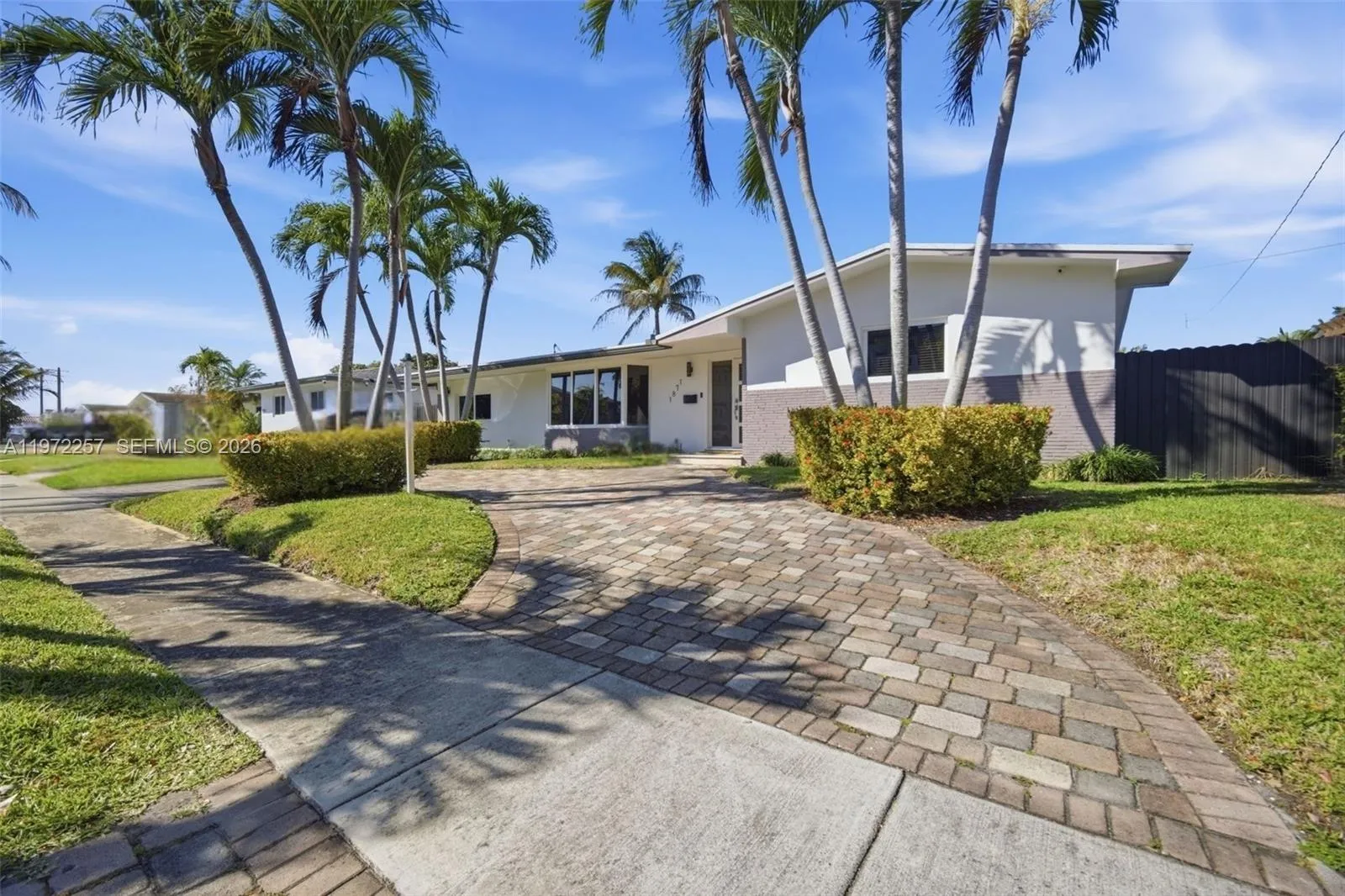 1871 NE 186th St, North Miami Beach FL 33179